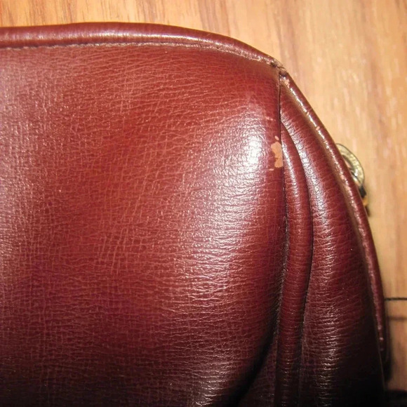 Vintage LIZ CLAIBORNE Crossbody Bag Purse Burgundy - Picture 6 of 6